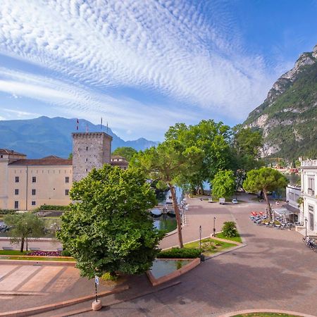 Residenza Rocca Del Lago 3 - Happy Rentals Riva del Garda Eksteriør bilde