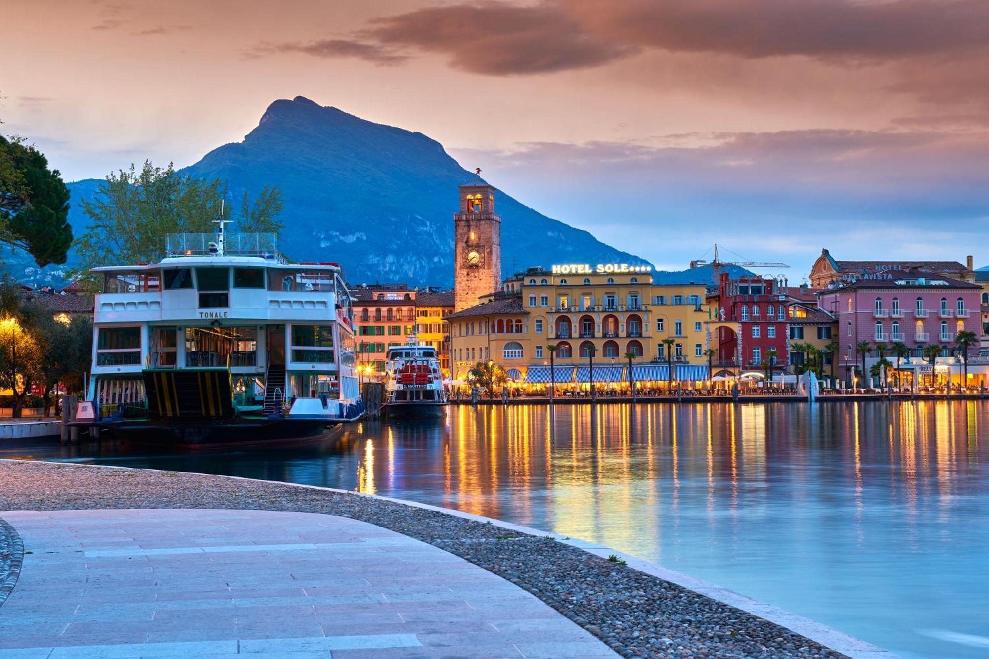 Residenza Rocca Del Lago 3 - Happy Rentals Riva del Garda Eksteriør bilde